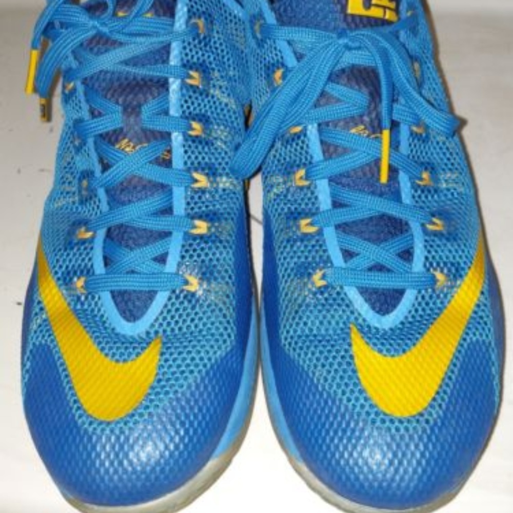 Nike Lebron XII 12 Low Photo / Gym Blue-University
